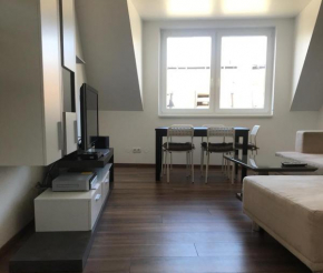 SUNNY VIENNA by JR City Apartments